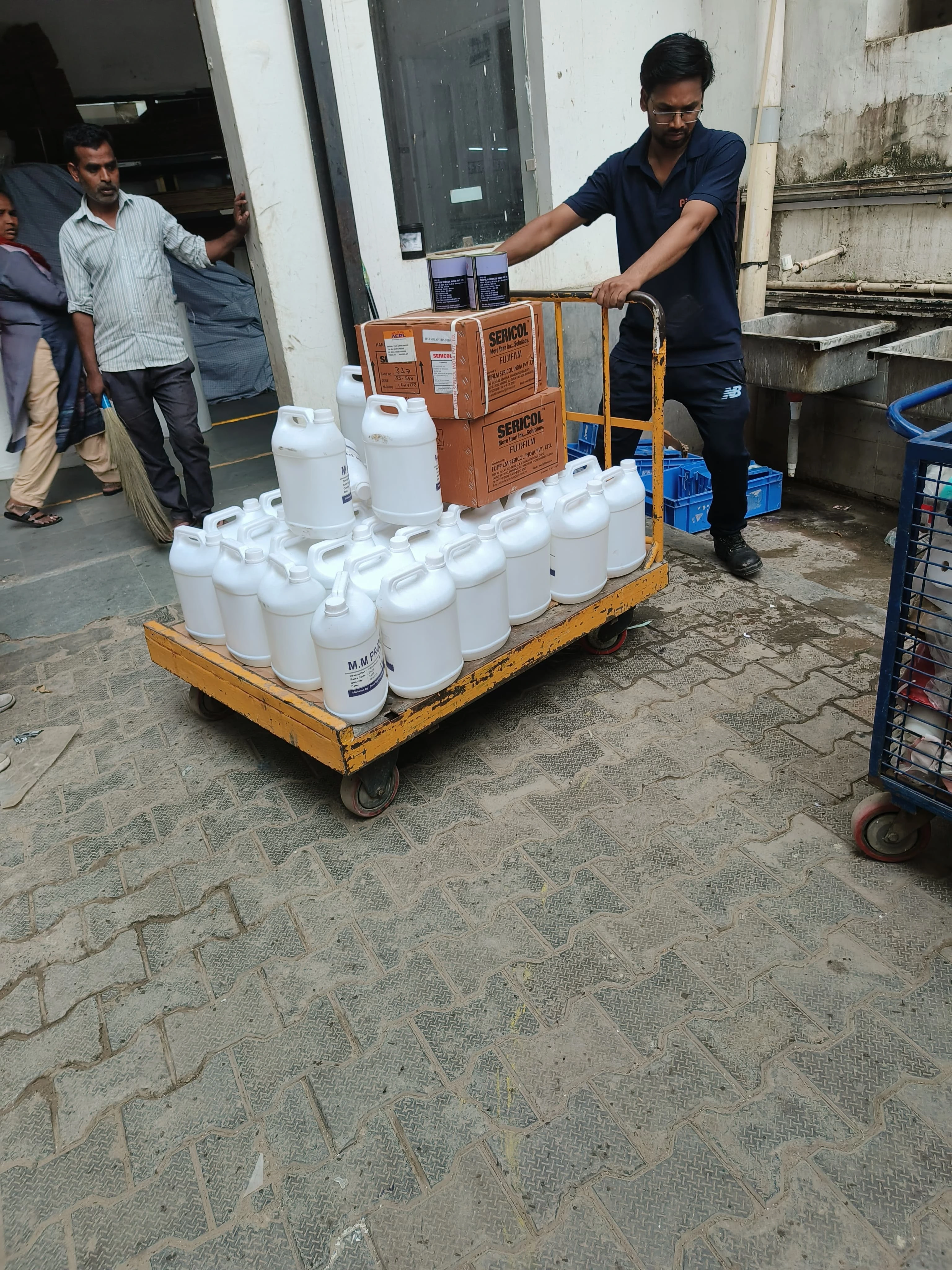 Heavy Duty Trolley Image 5